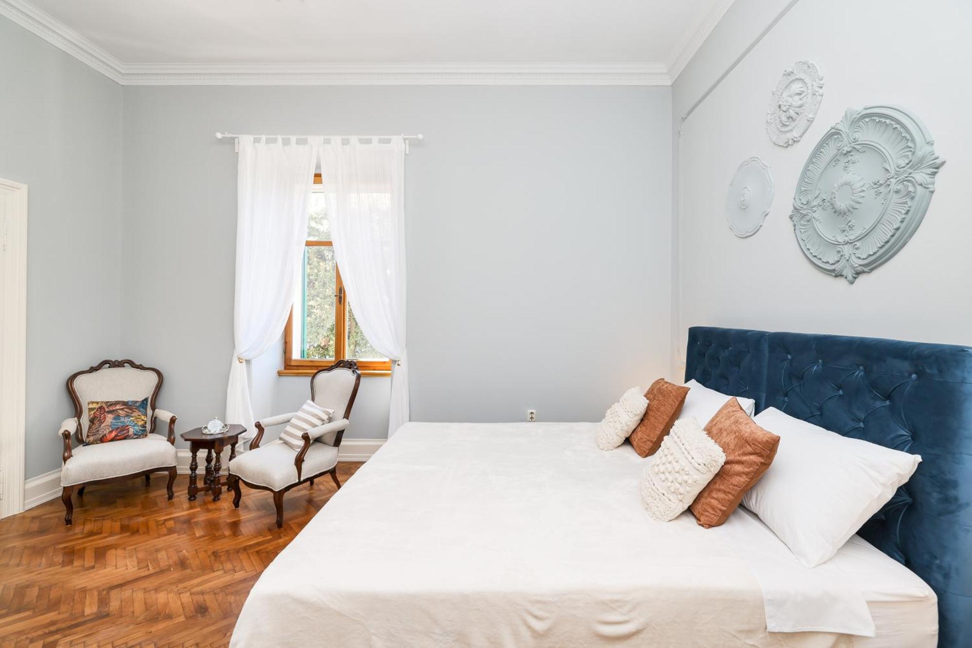 Historic Luxe Apartamento Zadar