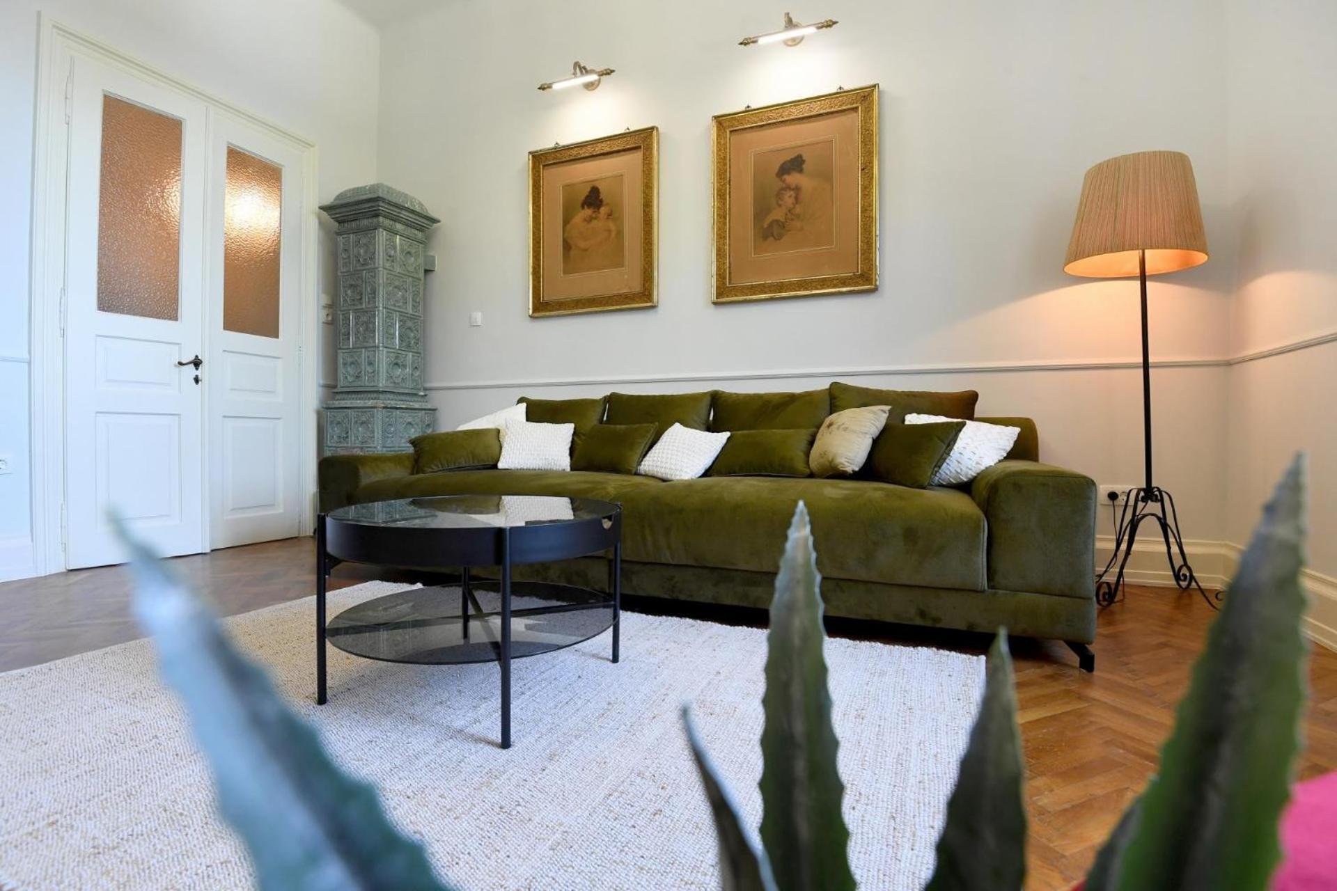 Historic Luxe Apartamento Zadar