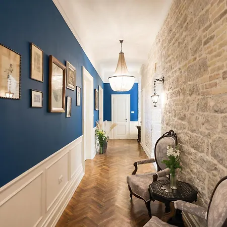 Historic Luxe Zadar Apartment Exterior photo